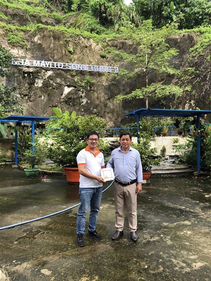 Vishipel hands over BGAN to Song Bung 2 Hydropower Plant